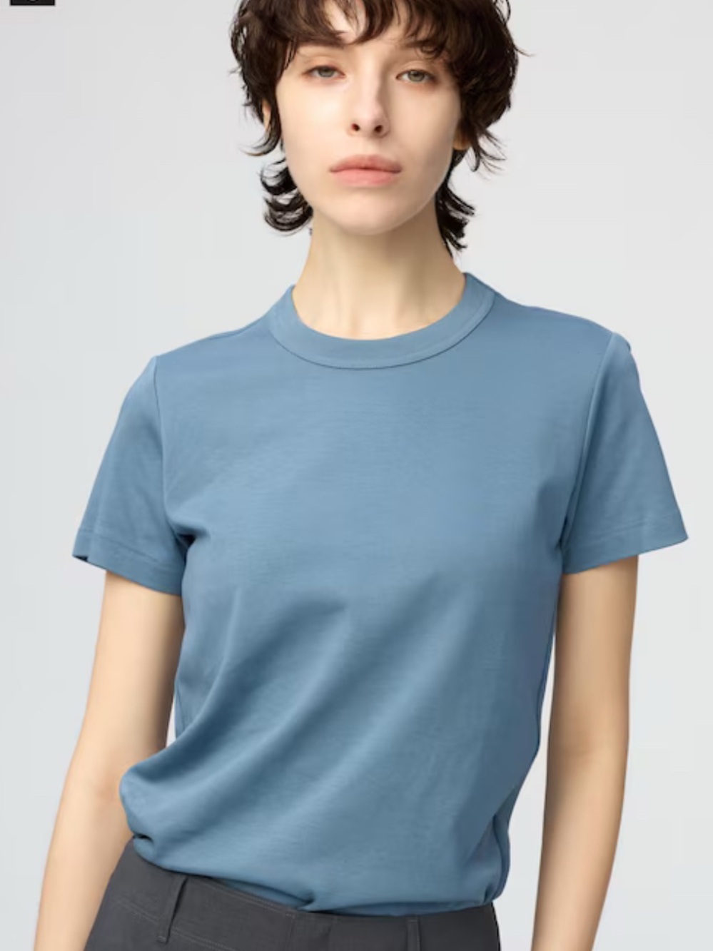 Bundle of Uniqlo Short Sleeve Crew Neck Tee - Blue & White - Picture 6 of 6